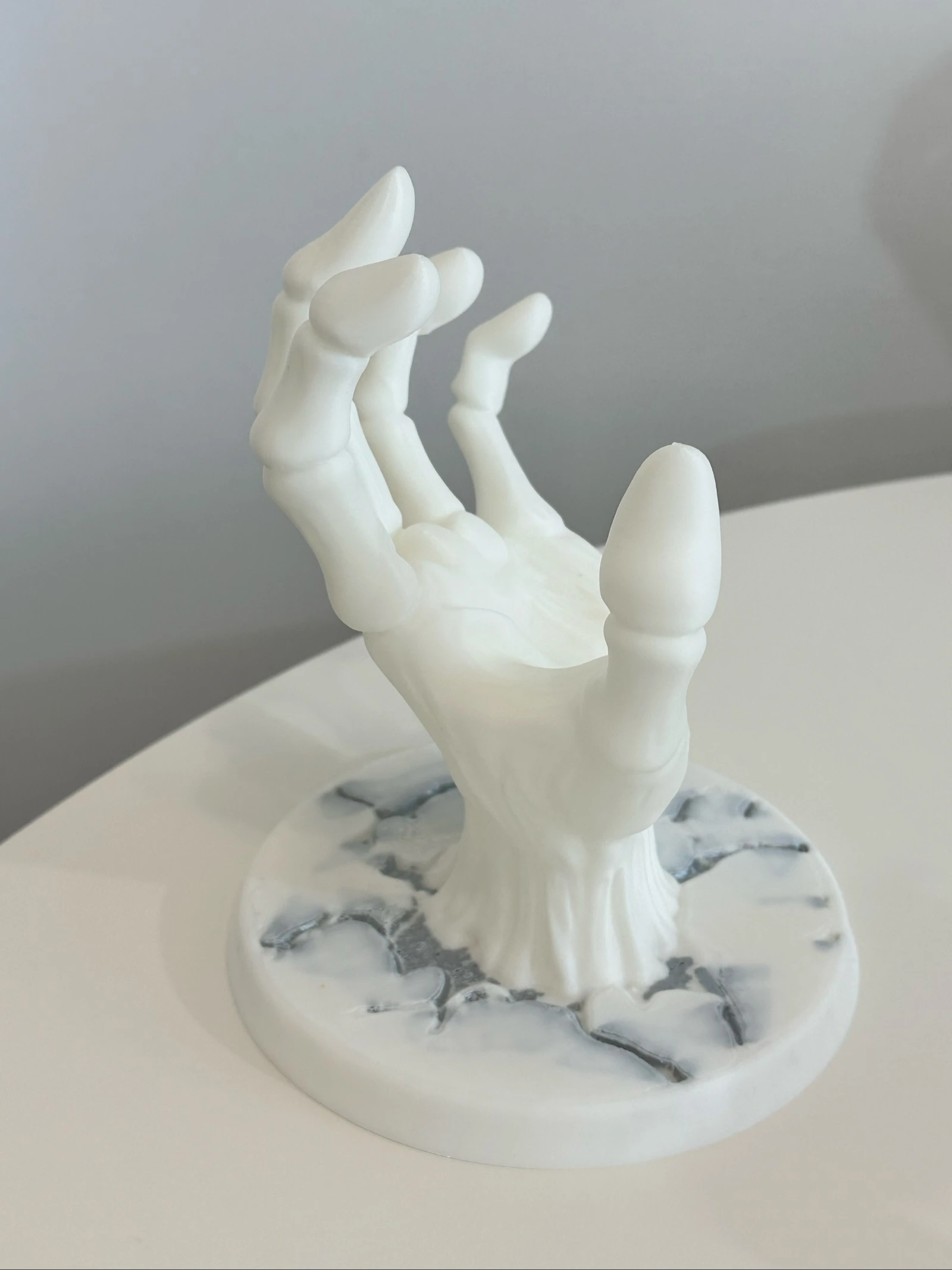 Organisator / Display voor afstandsbediening – Zombi Hand – photo 4
